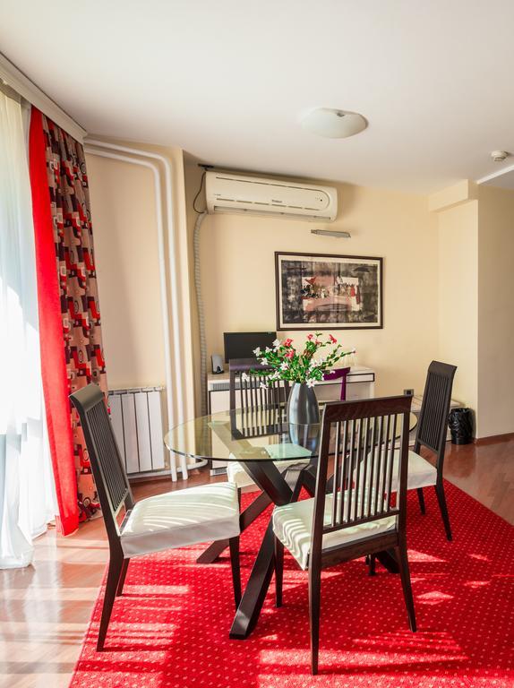 Pelister Skopje Bed and Breakfast Δωμάτιο φωτογραφία